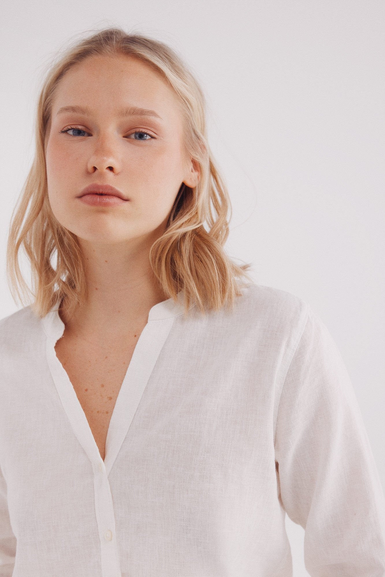 Springfield_Mandarin Collar Linen Shirt_6799711_32_03