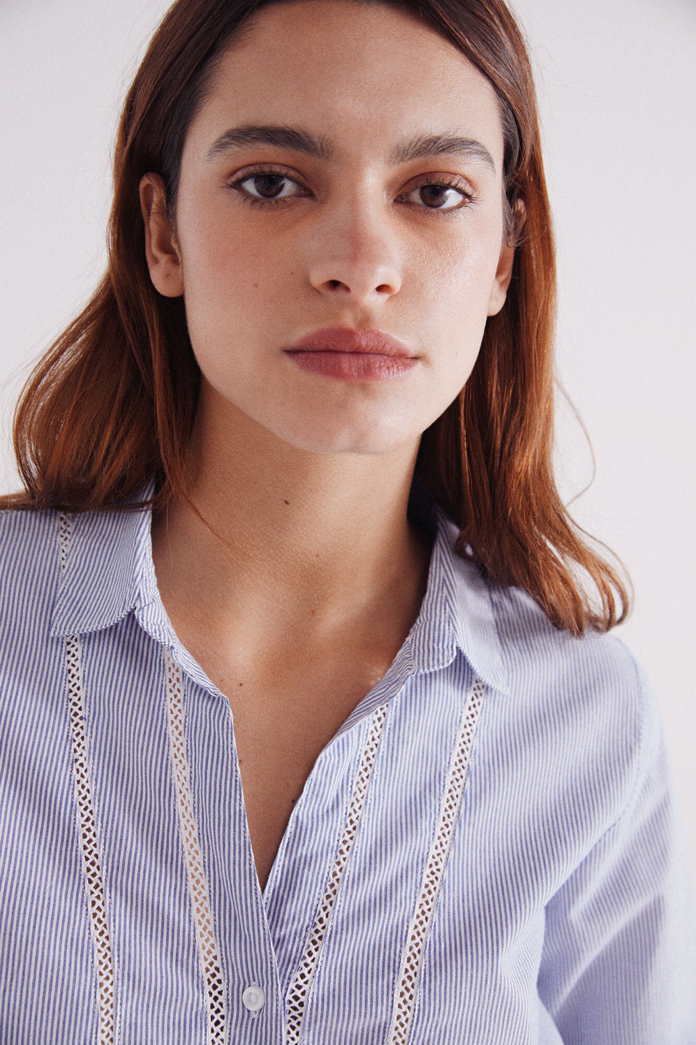 Springfield_Lace Insert Shirt_6799724_81_02