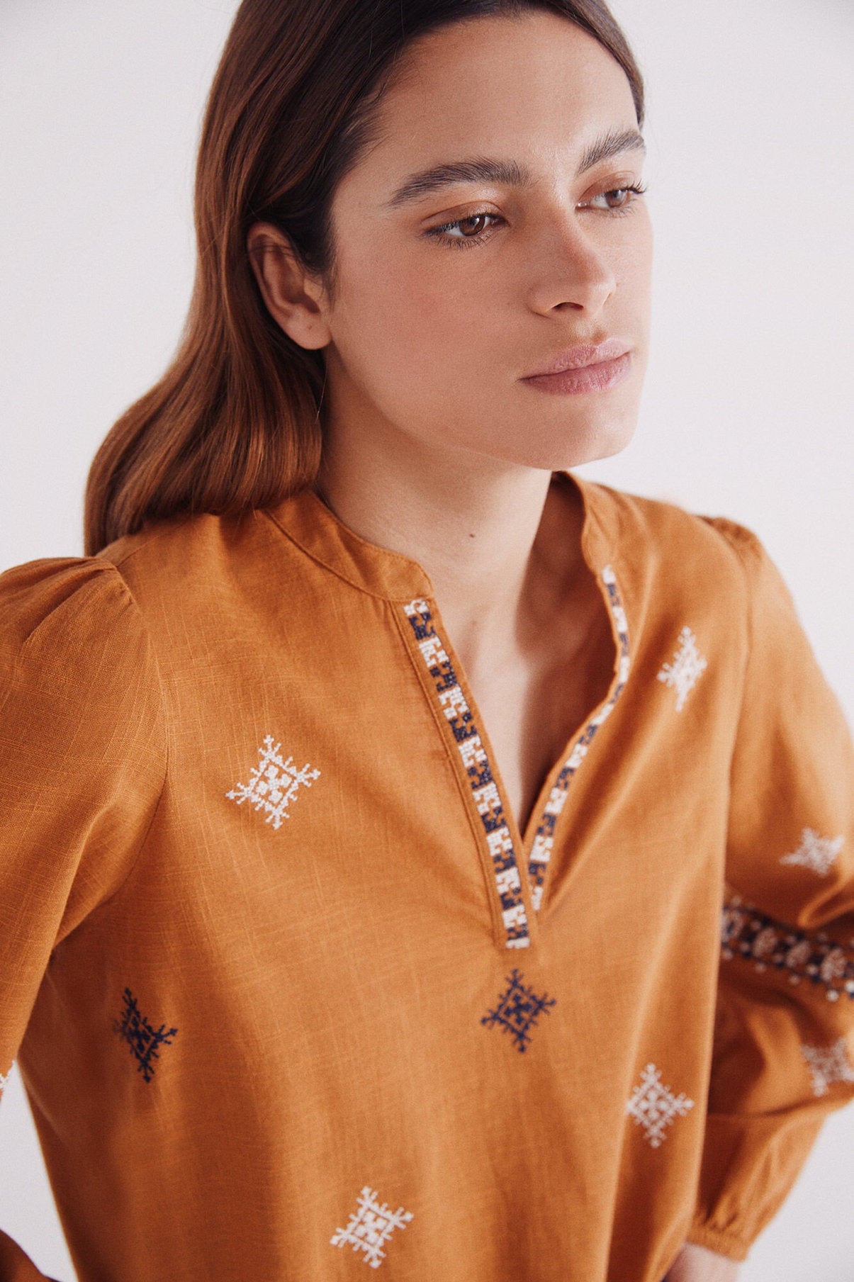 Springfield_Ethnic Embroidery Blouse_6799737_08_03