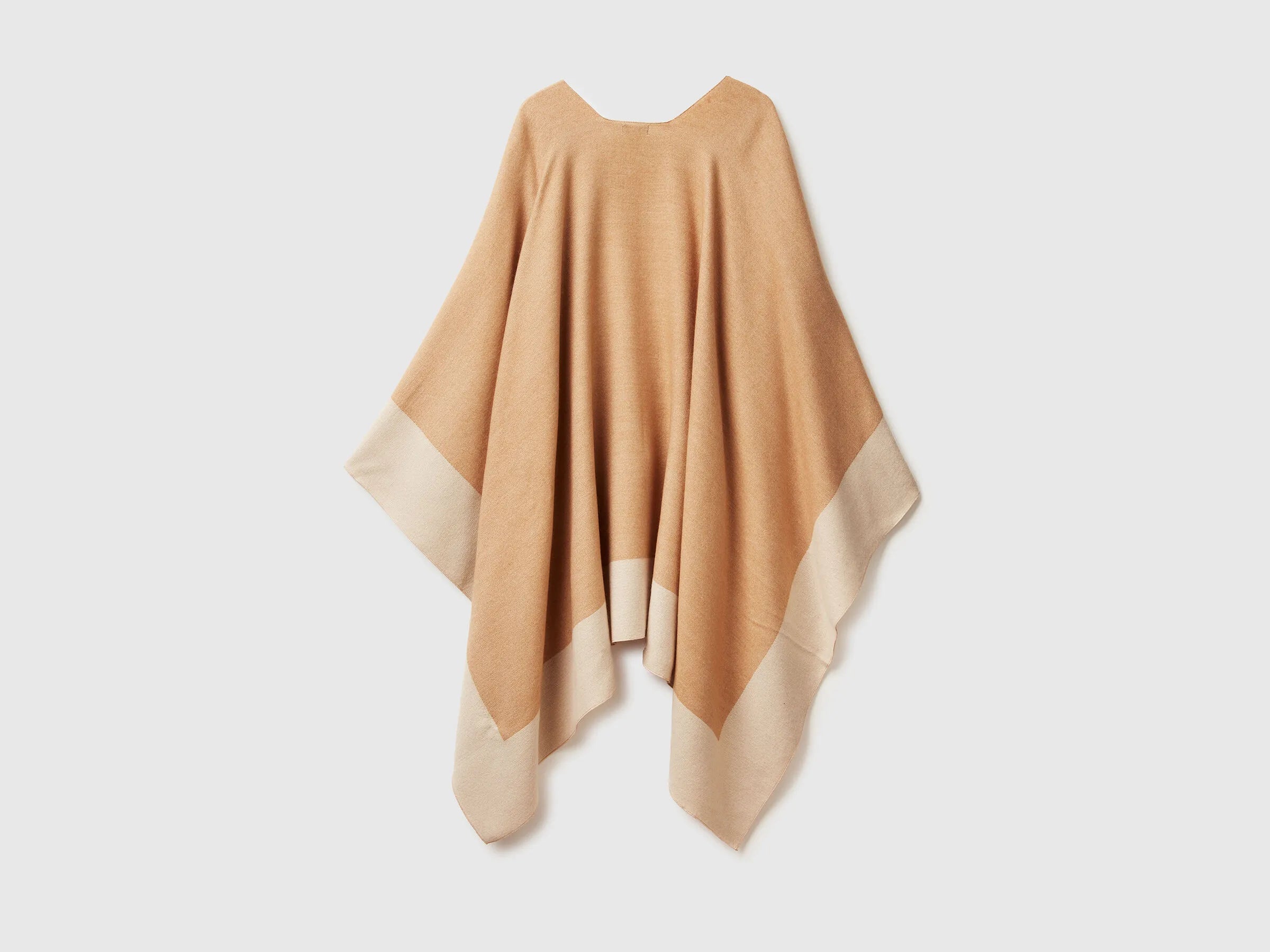 Benetton_Camel_Reversible Cape_67MDDU01W_193_06