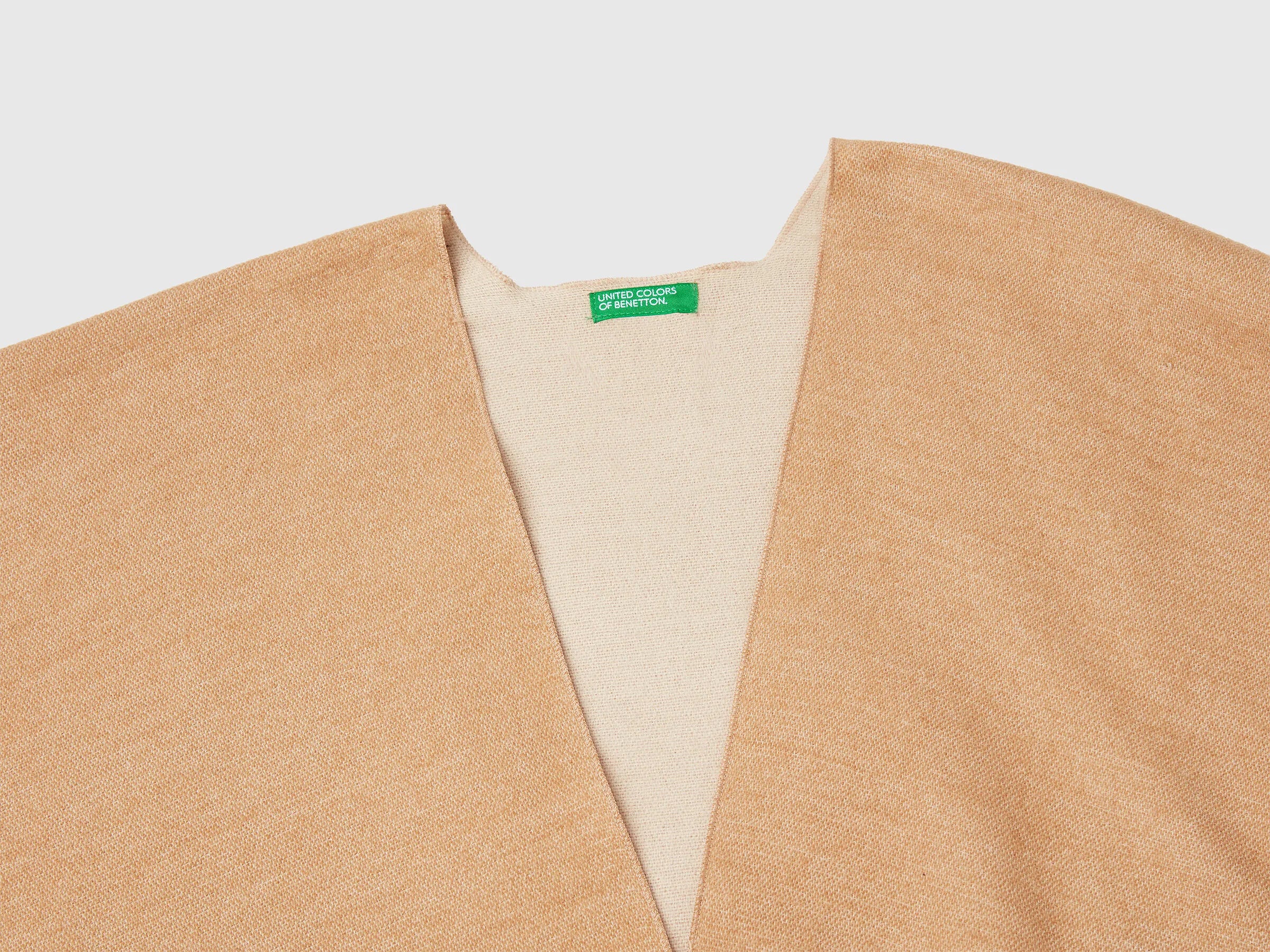 Benetton_Camel_Reversible Cape_67MDDU01W_193_07