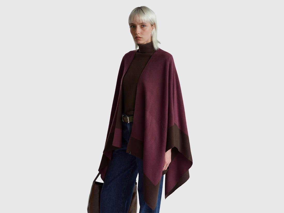 Benetton_Plum_Reversible Cape_67MDDU01W_1D3_01