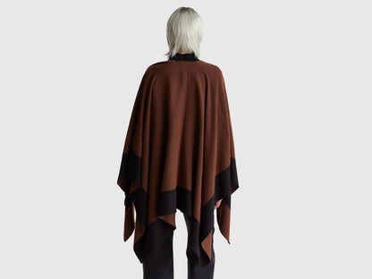 Benetton_Brown_Reversible Cape_67MDDU01W_901_02