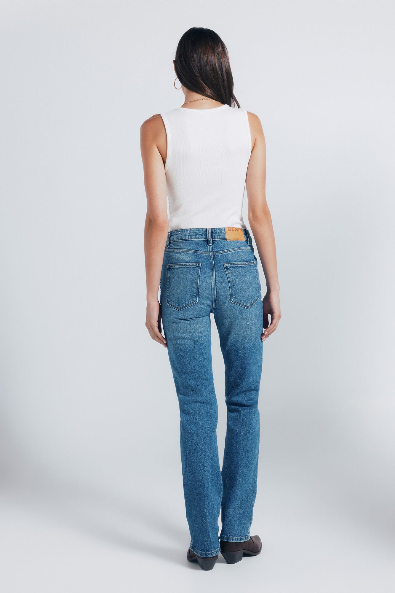 Springfield_Blue_Studded Straight Jeans_6822693_14_06