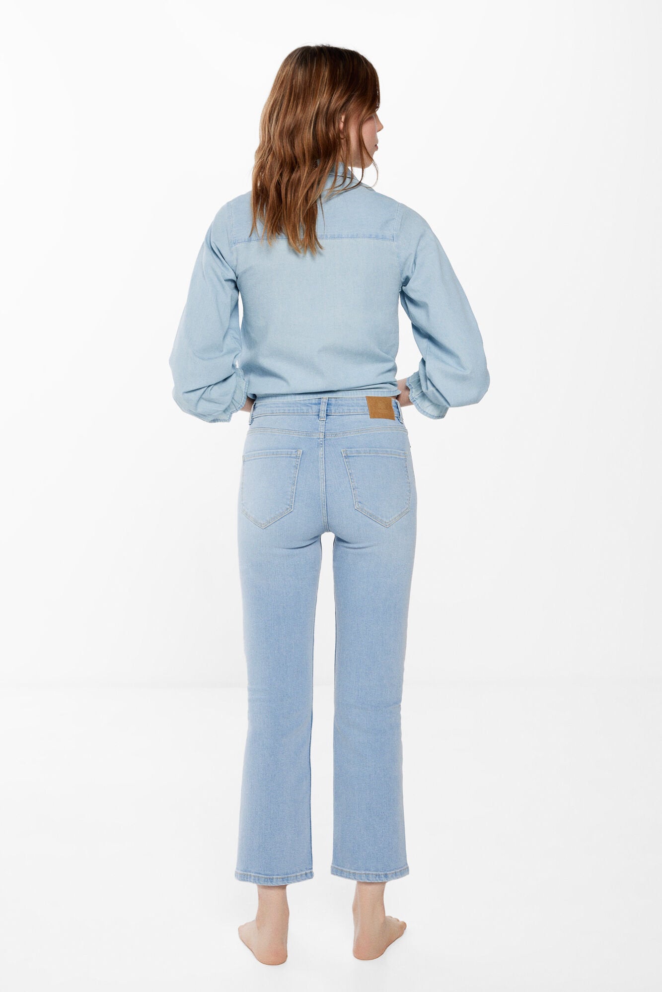 Cropped Slim Fit Jeans_6827051_13_06