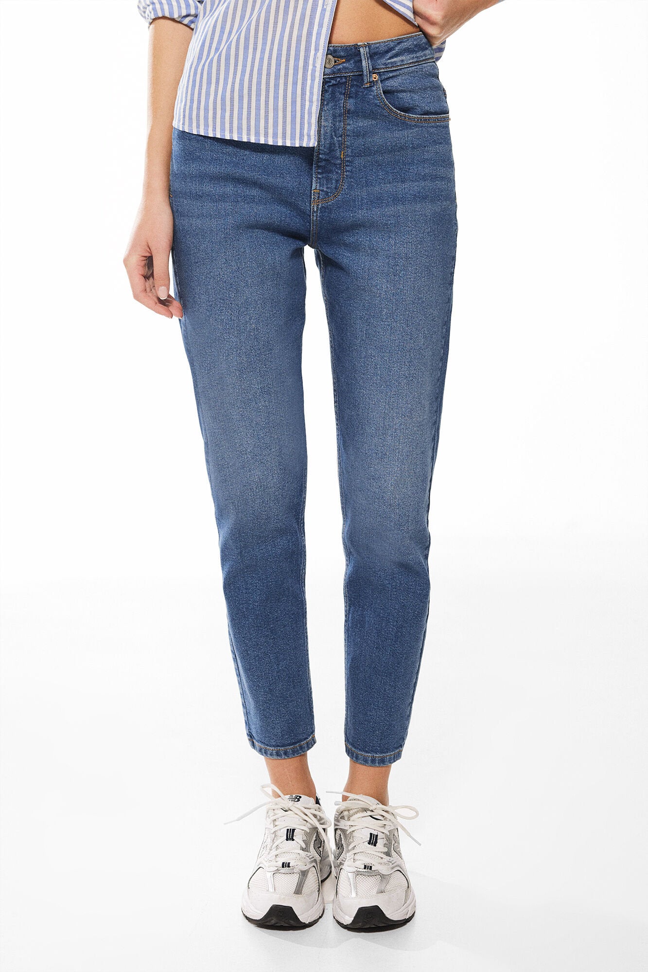 Cropped Slim Fit Jeans_6827054_14_02