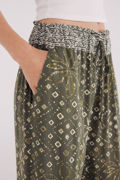 Springfield_Multi-Color_Print Palazzo Fluid_6832054_91_02