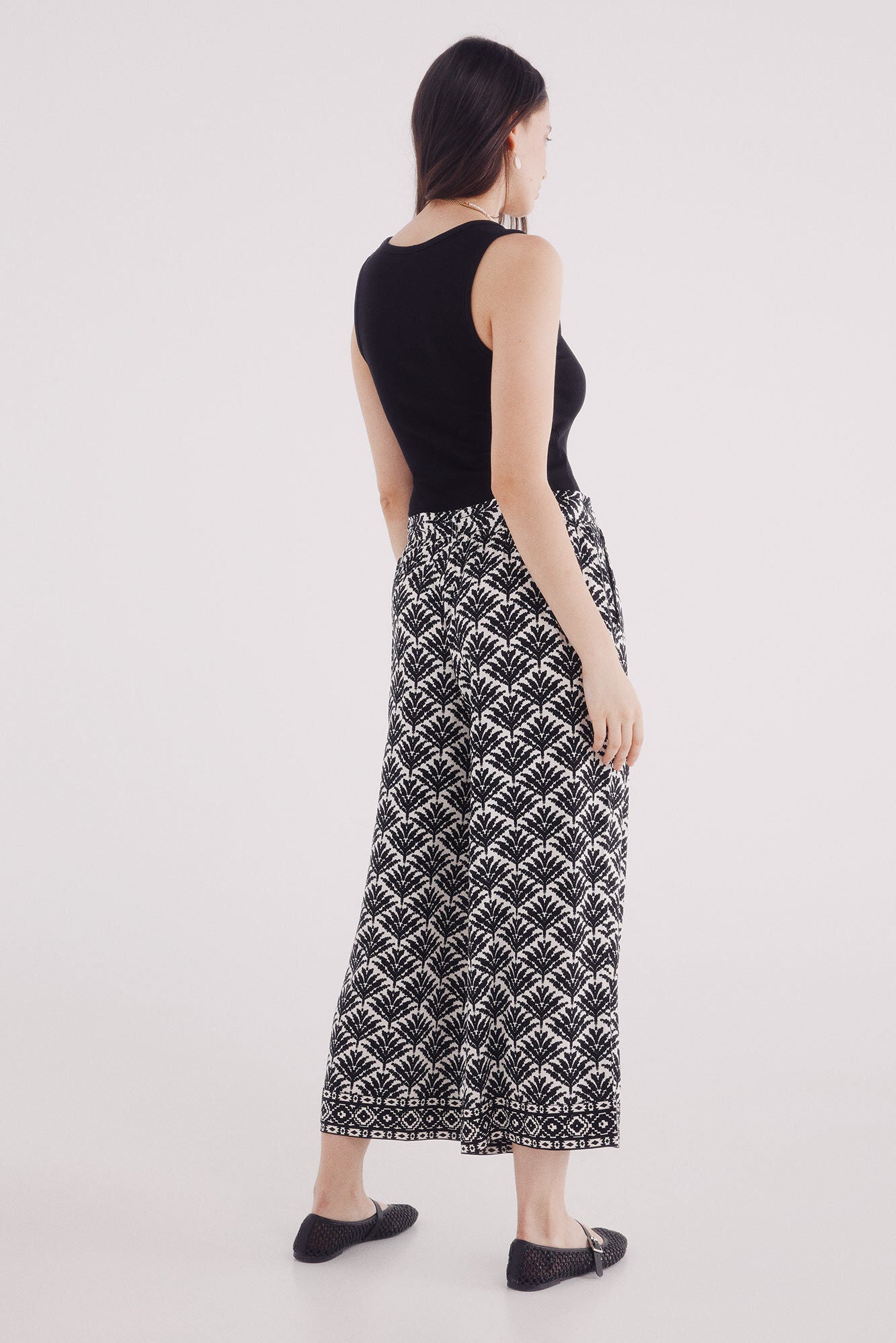 Springfield_Multi-Color_Printed Flowing Trousers_6832055_01_04