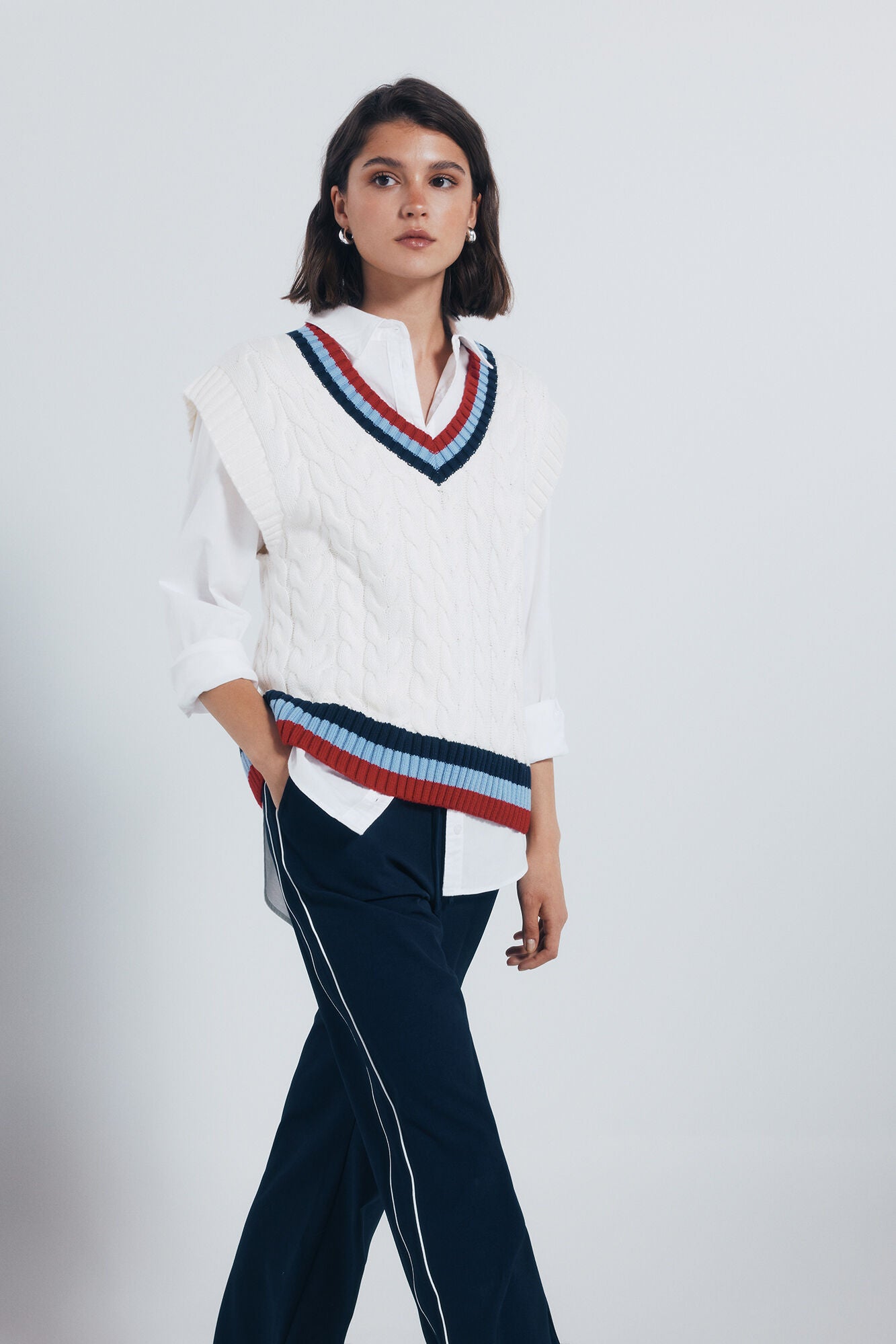 Springfield_Blue_Side Striped Jogger Pants_6832070_10_04