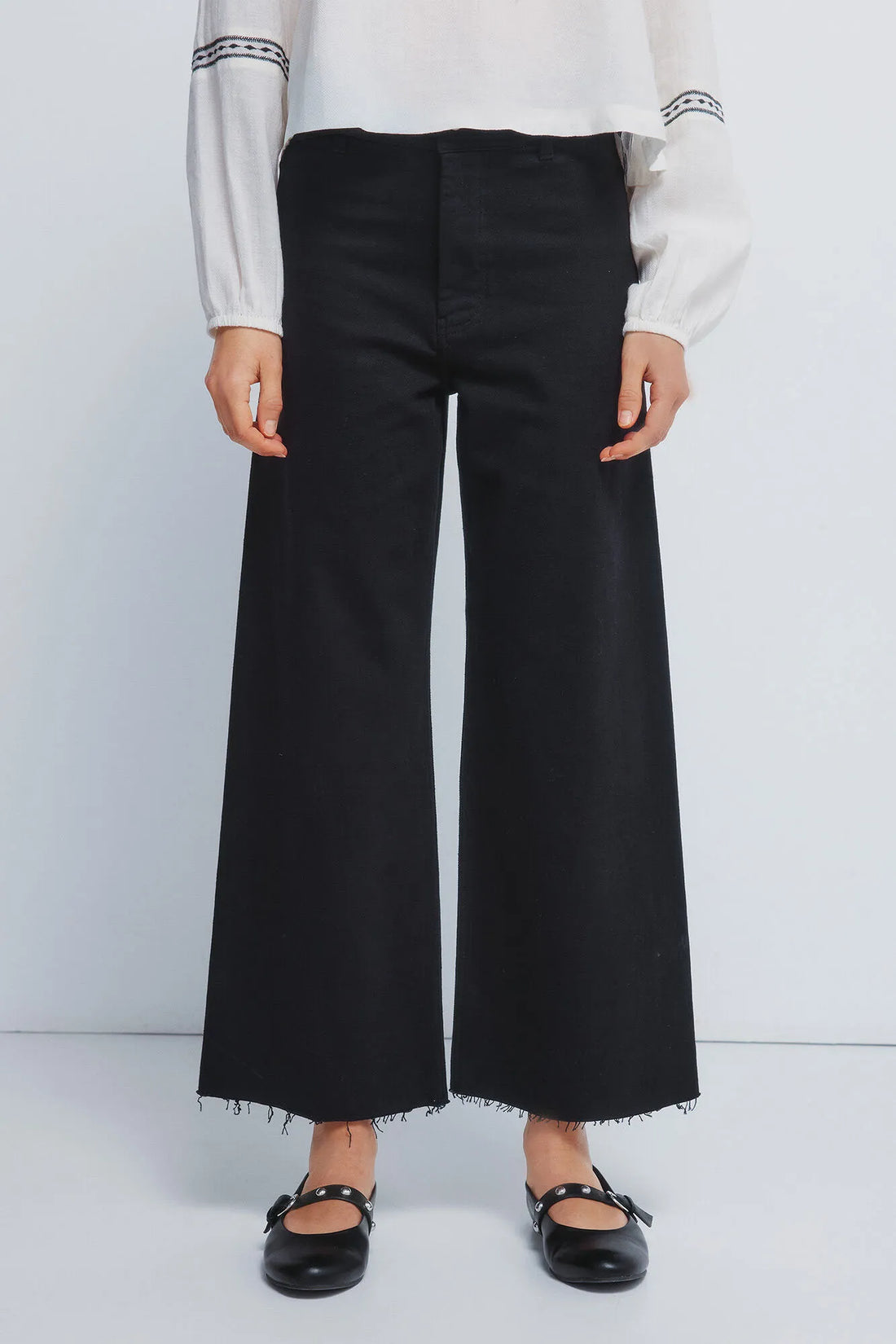 Springfield_black_Sailor-Colored Jeans_6832077_01_02