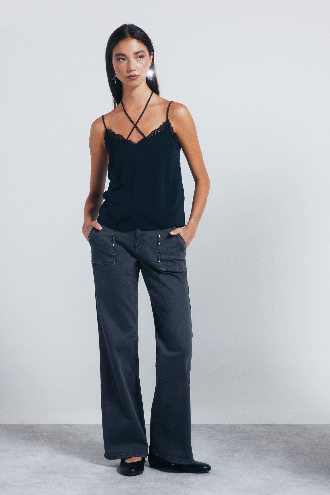 Springfield_Charcoal_Grey_Studded Culottes Jeans_6832078_40_01
