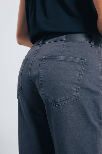 Springfield_Charcoal_Grey_Studded Culottes Jeans_6832078_40_07