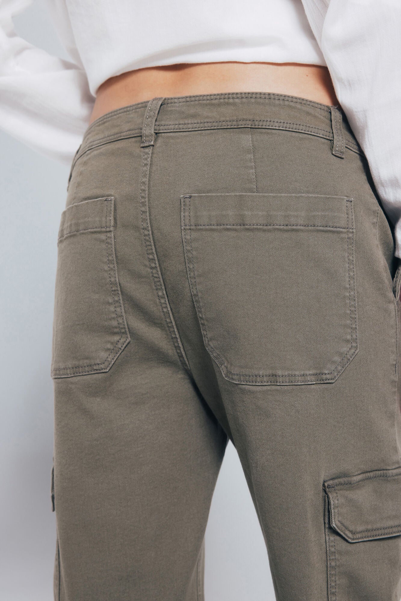 Springfield_Light_Khaki_Cotton Cargo Pants_6832079_94_05
