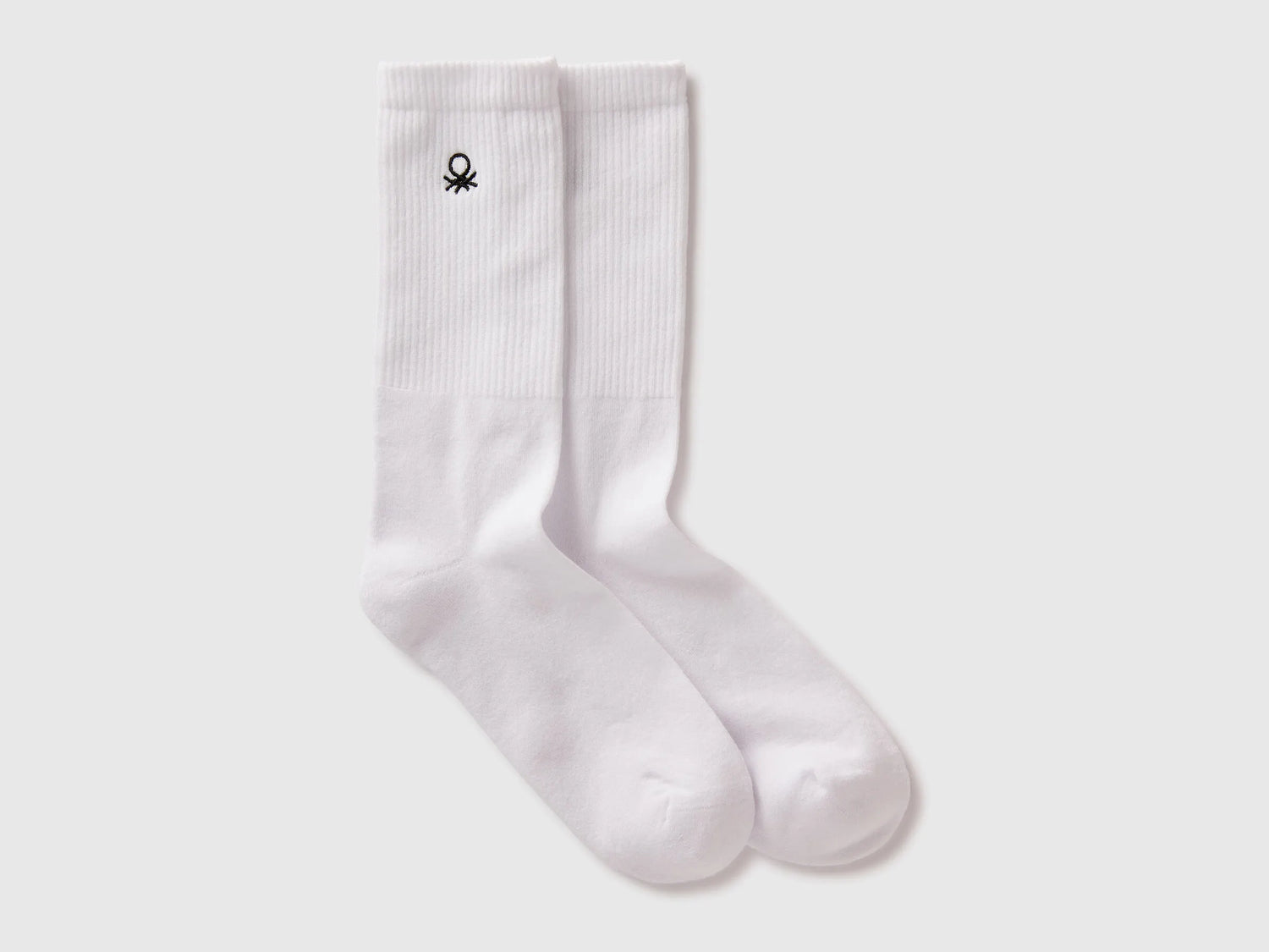Benetton White Men, Women Mid-Calf Terry Socks SKU: 6AO4V7006_101 Image 01