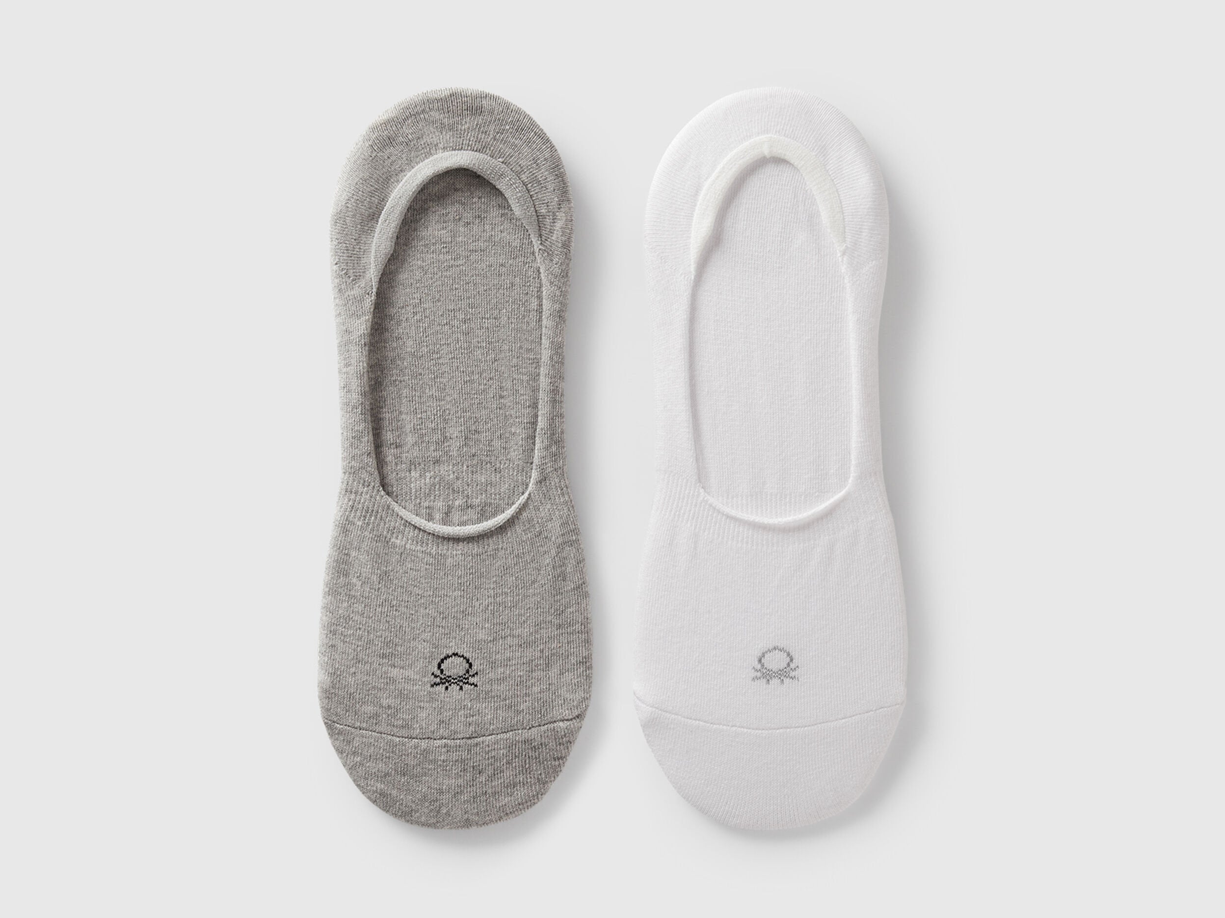 Benetton_Two Pairs of Solid Color Ankle Socks_6AO6H21JL_902_01