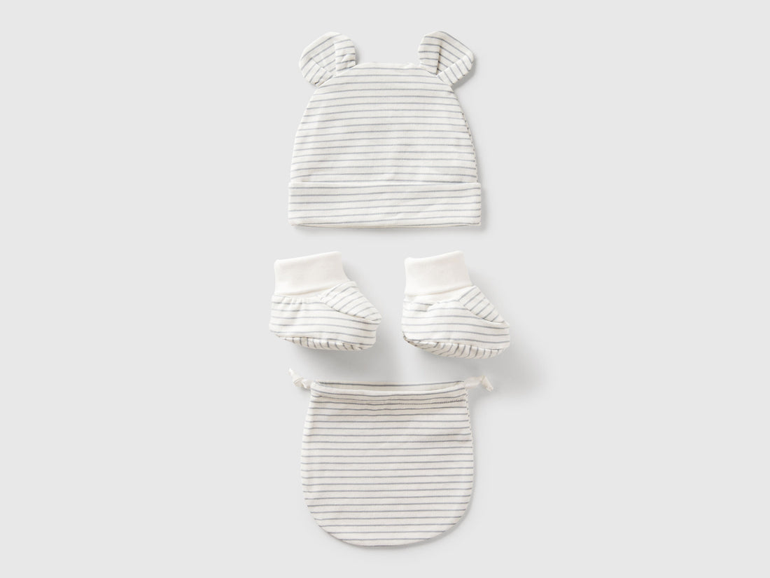 Benetton_Striped Hat and Slippers_6B6CA800H_101_01