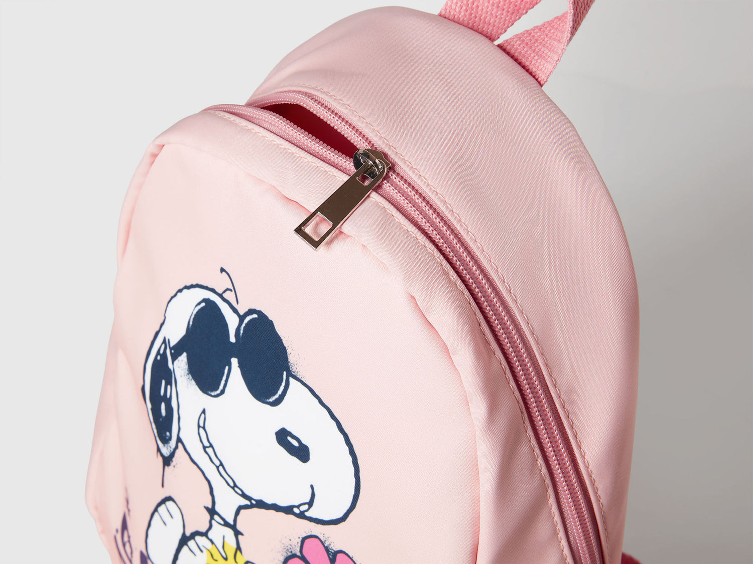 Benetton_Soft Pink_Snoopy ©Peanuts Rucksack_6E91GY00T_12U_03