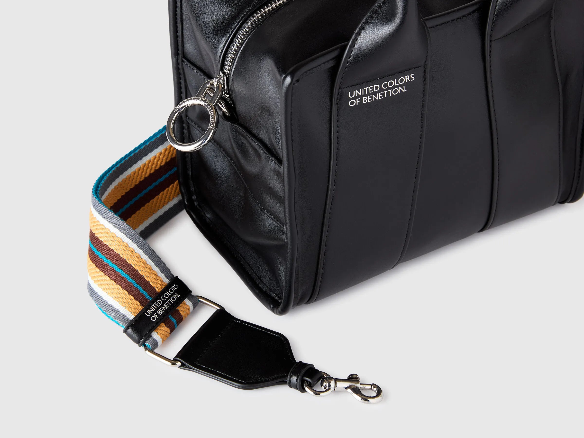 Benetton Black Women Medium Tote Bag SKU: 6E9LVY012_100 Image 03