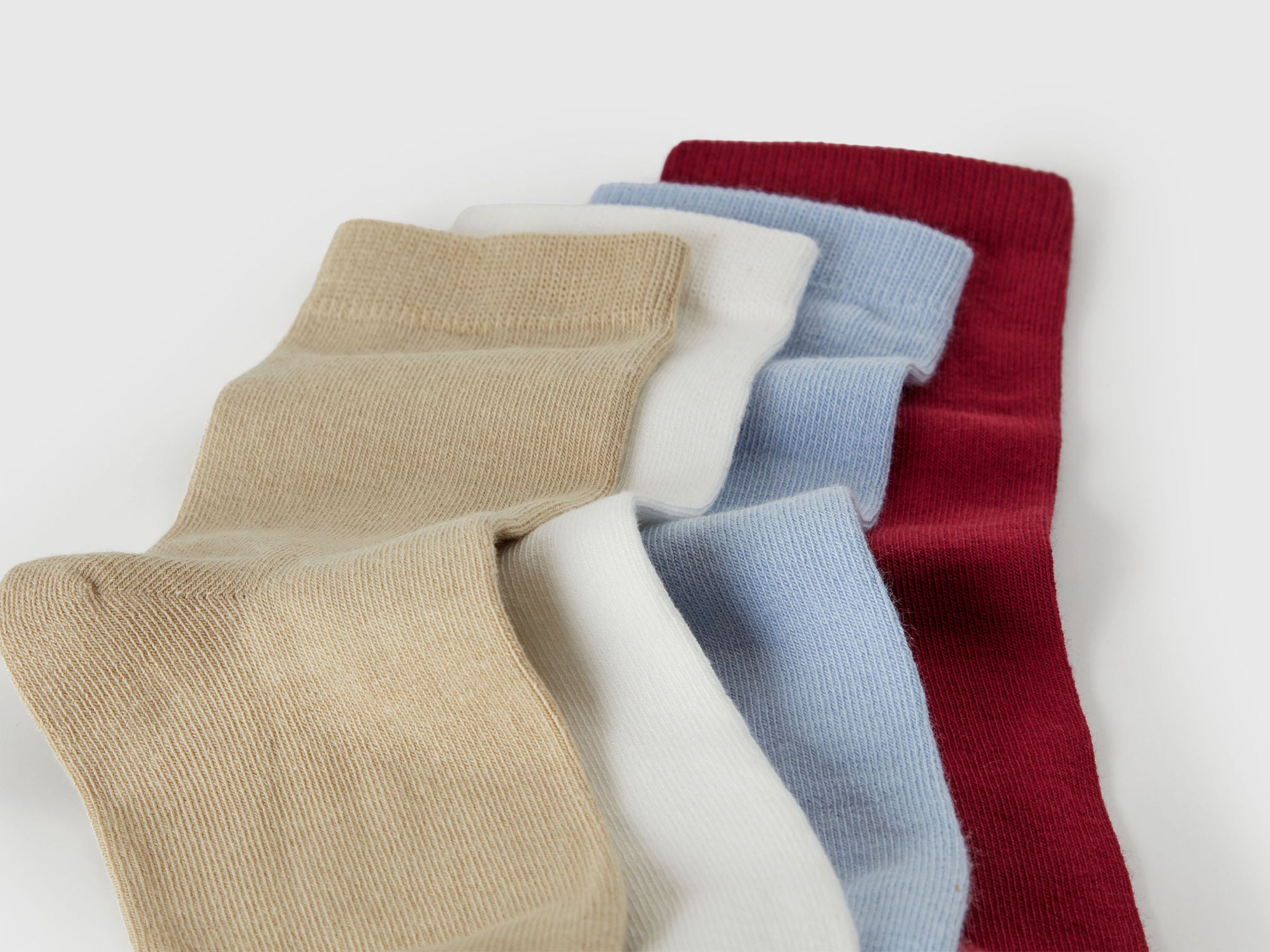 Benetton_Multi-color_Set of Long Socks_6GRD07028_927_02