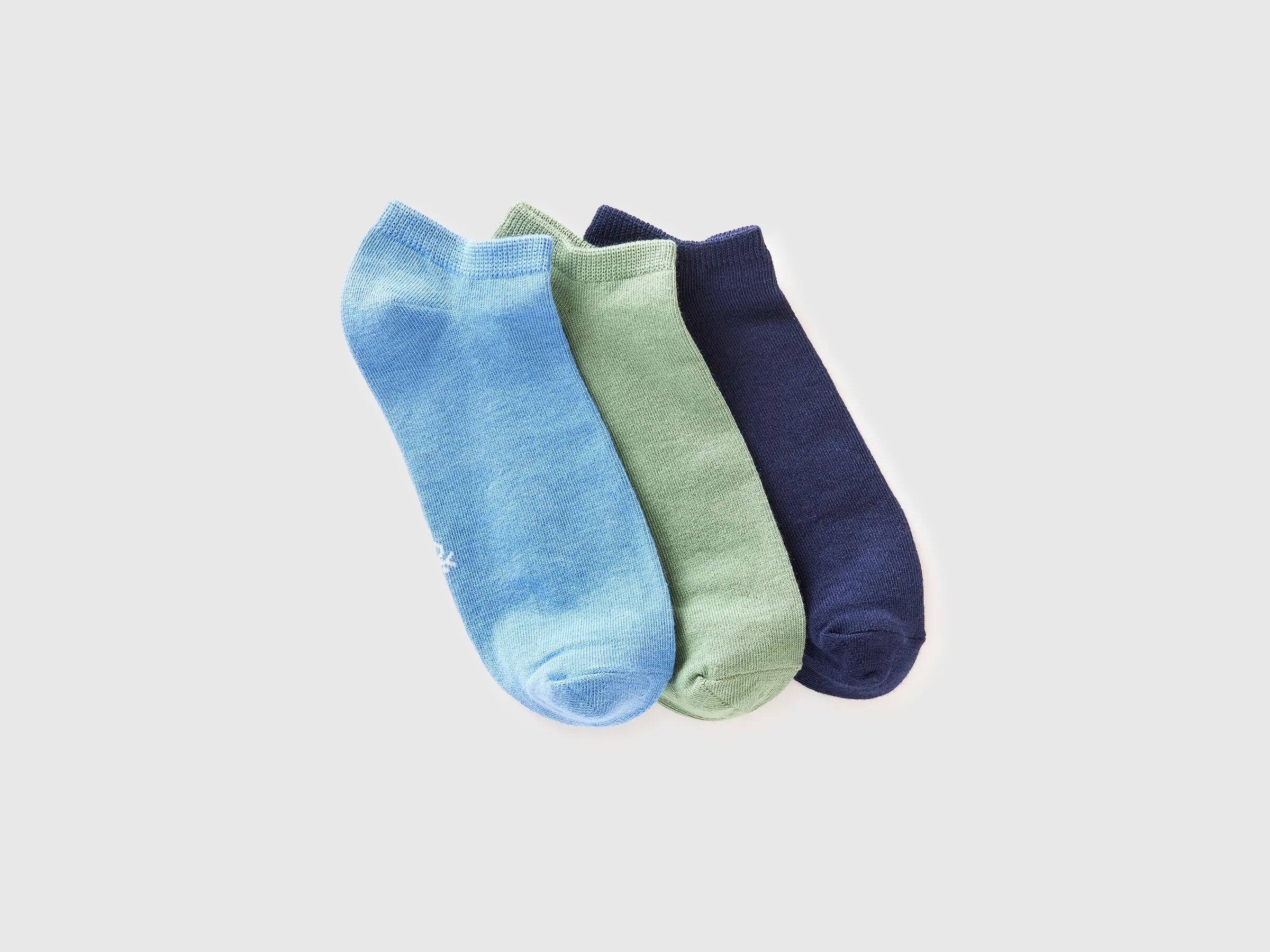 Benetton Multi-color Men, Women Three Pairs of Plain Short Socks SKU: 6GRDV7001_907 Image 01