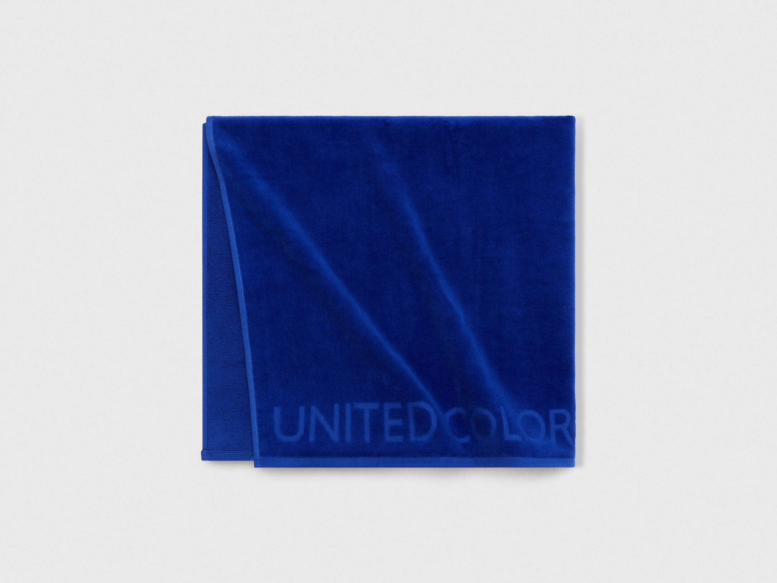 Benetton_Beach Towel_6H832801A_19R_03