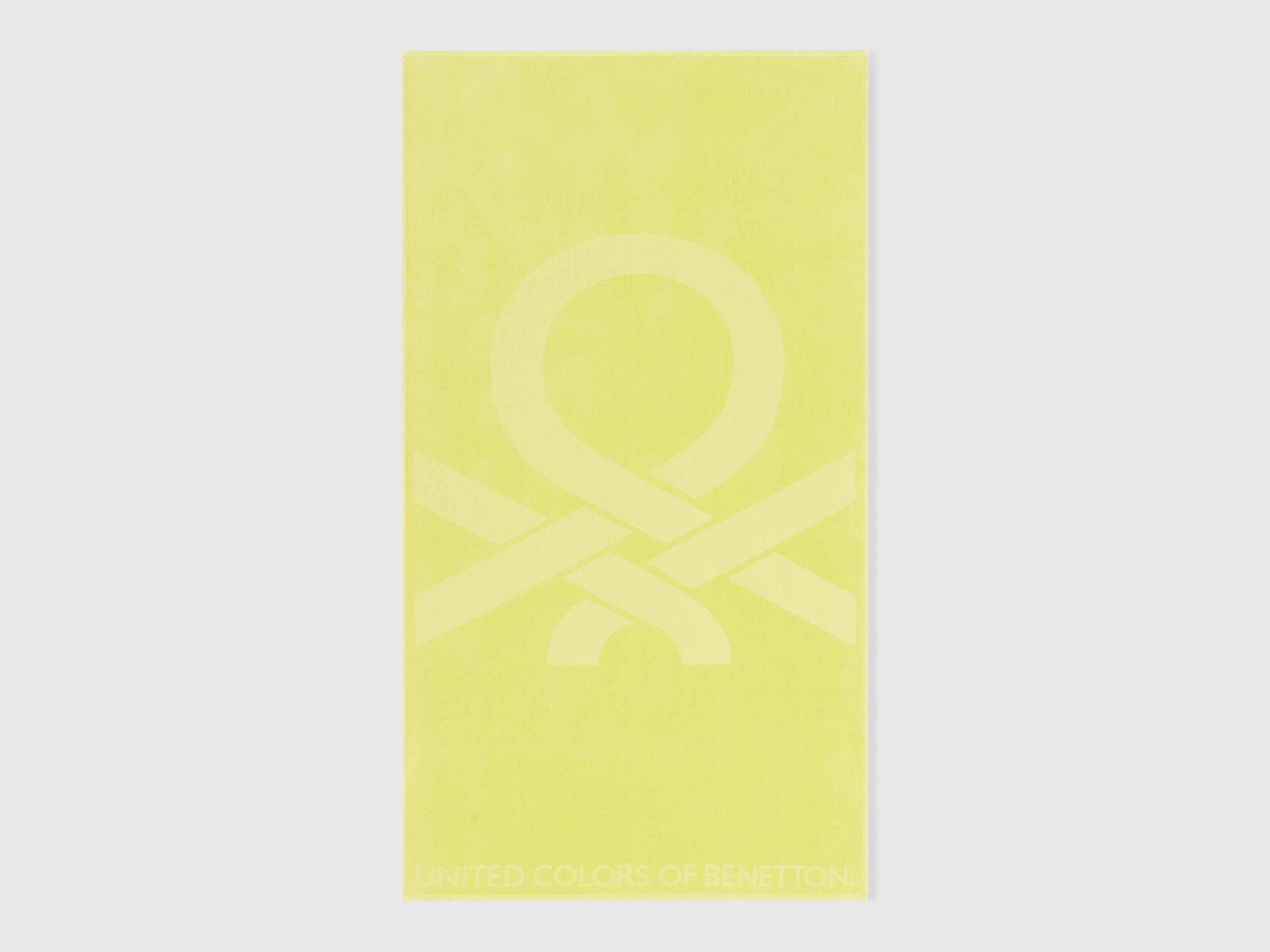 Benetton_Beach Towel_6H832801A_25B_01