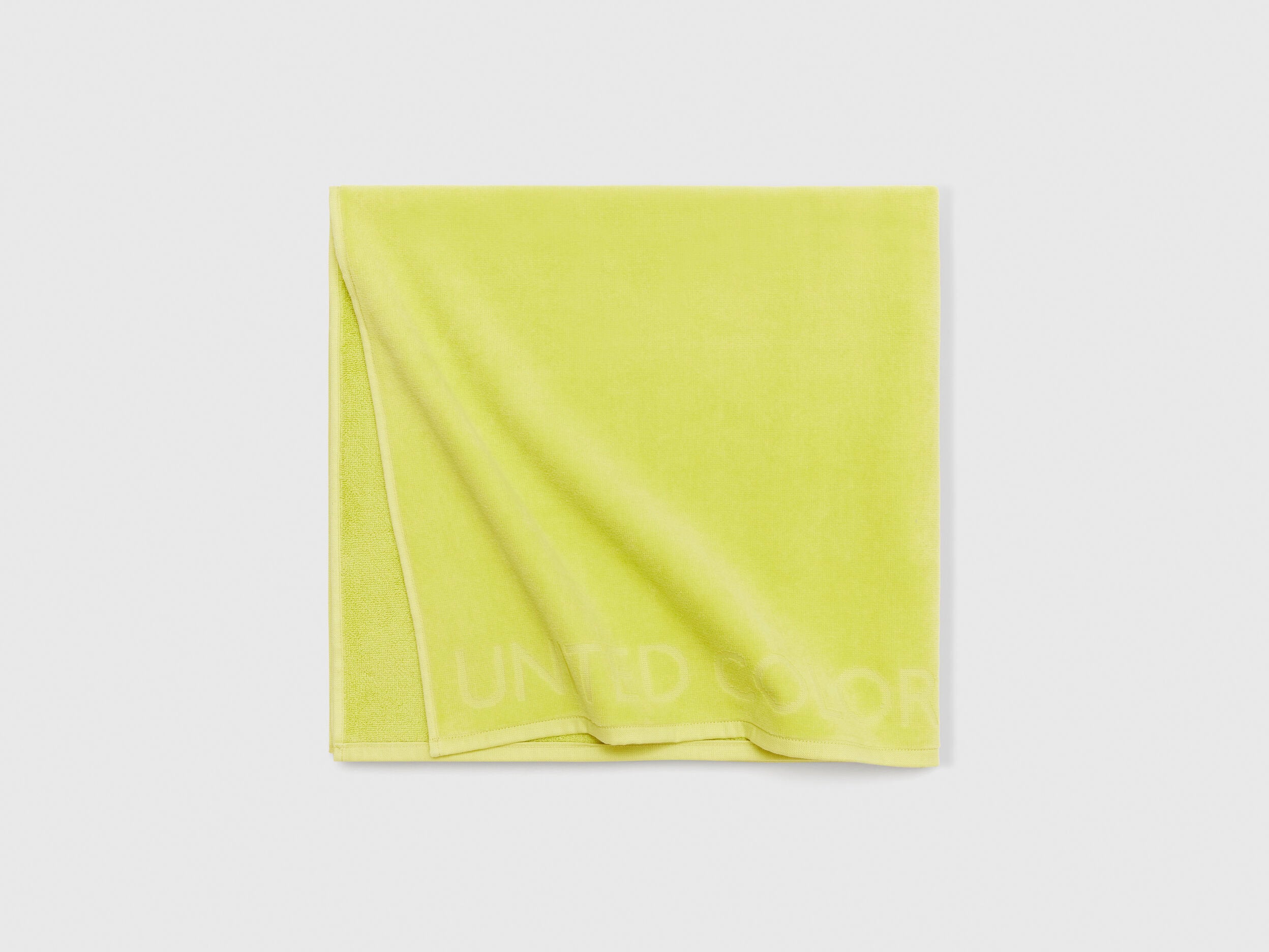 Benetton_Beach Towel_6H832801A_25B_03