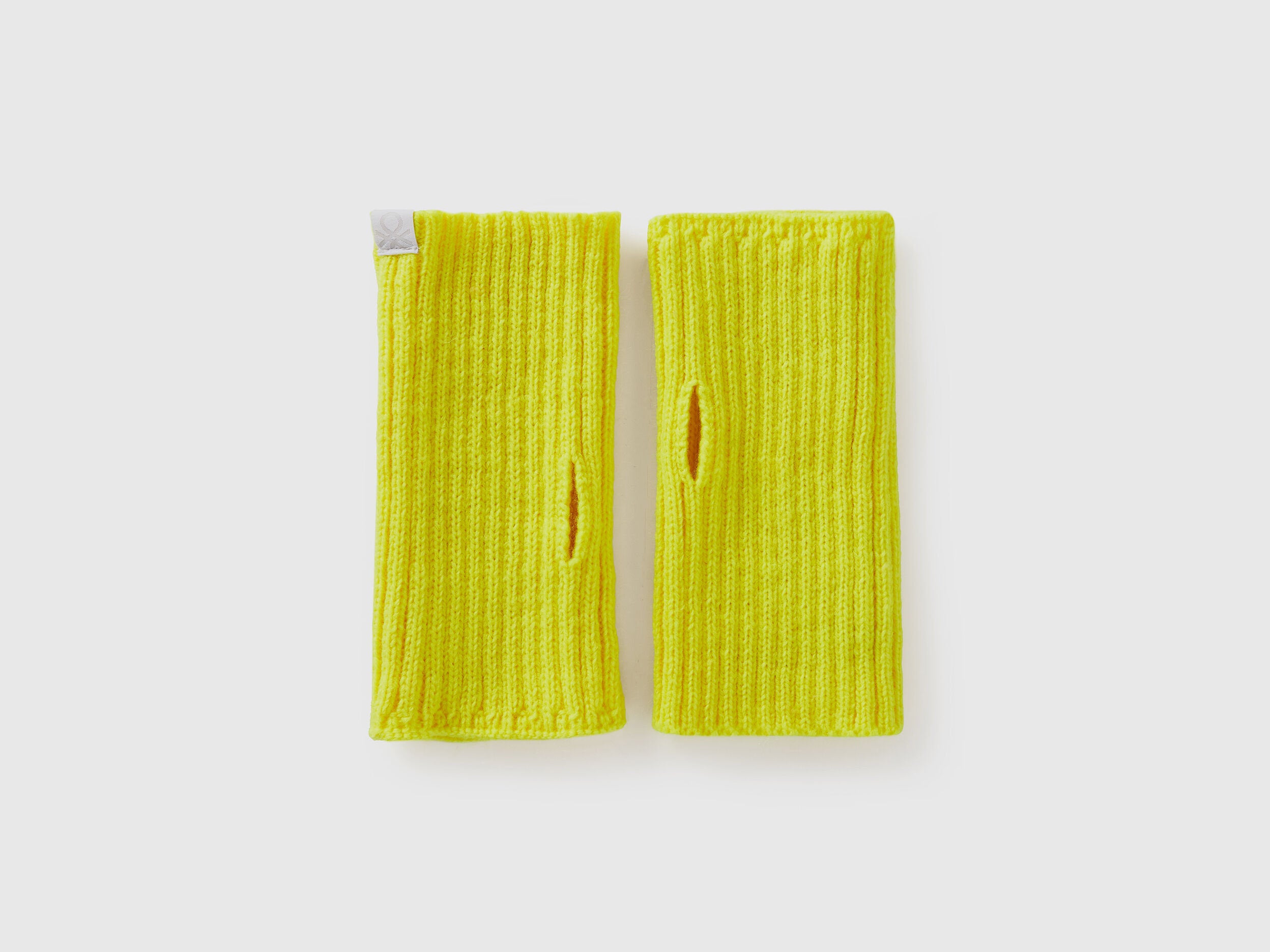 Neon Yellow Sleeves_6LOWDG00C_40C_01