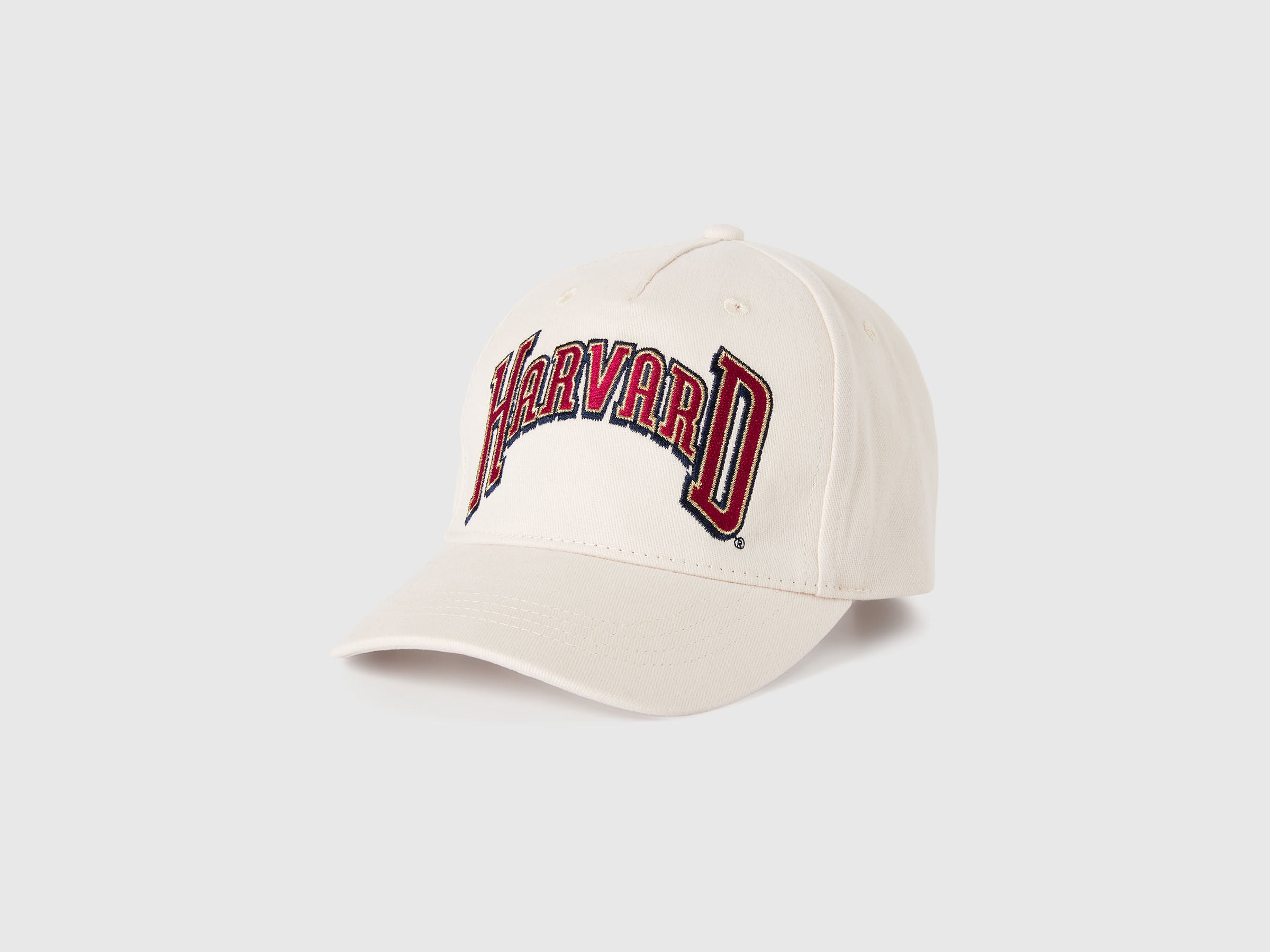 Benetton_Creamy White_Cap with Embroidery ©Harvard University_6MCMCA02R_0R2_01