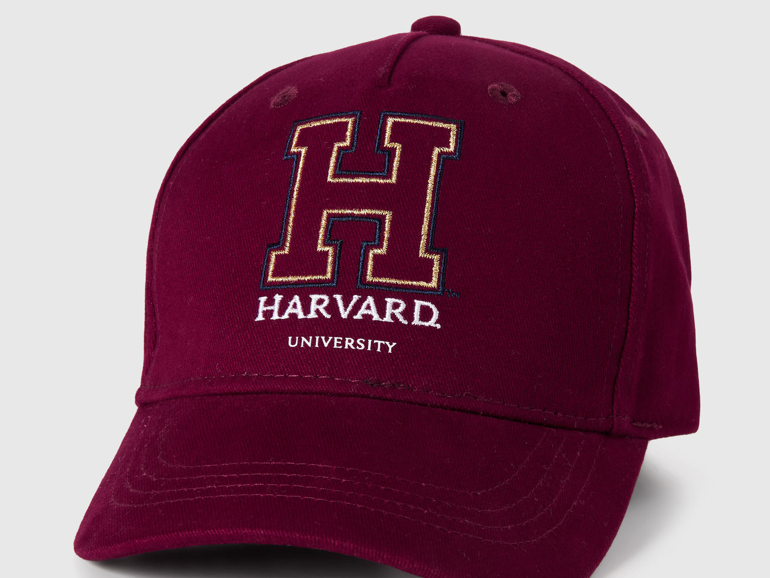 Benetton_Burgundy_Cap with Embroidery ©Harvard University_6MCMCA02R_129_03