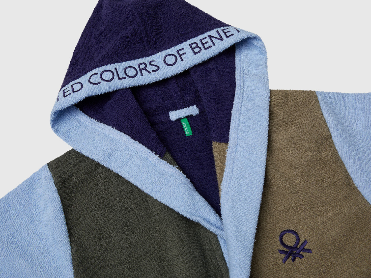 Benetton_Color Block Bathrobe_6ORD0800M_902_03