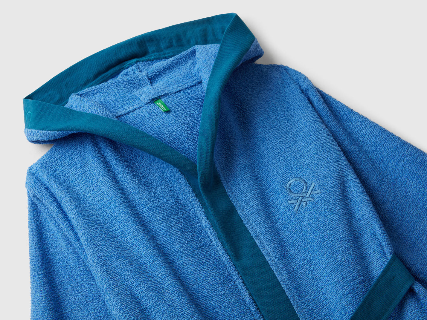 Benetton_Air Force Blue_Robe with Logo_6ORD0800R_902_03