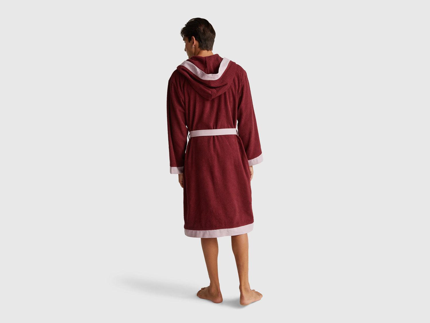 Benetton_Burgundy_Robe with Logo_6ORD2801R_901_02