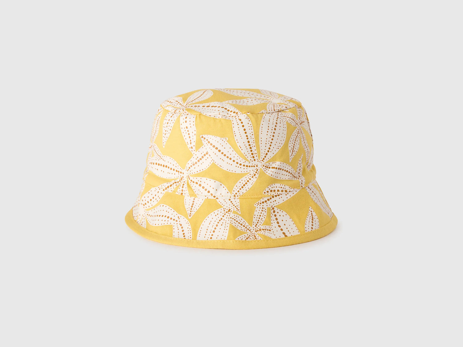 Benetton White Boys Reversible Bucket Hat SKU: 6Q8RRA00K_101 Image 02