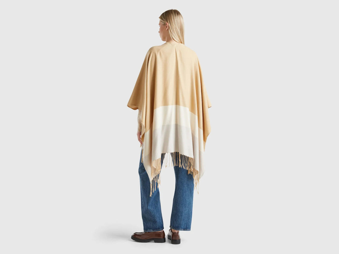 Poncho In Recycled Fabric_02