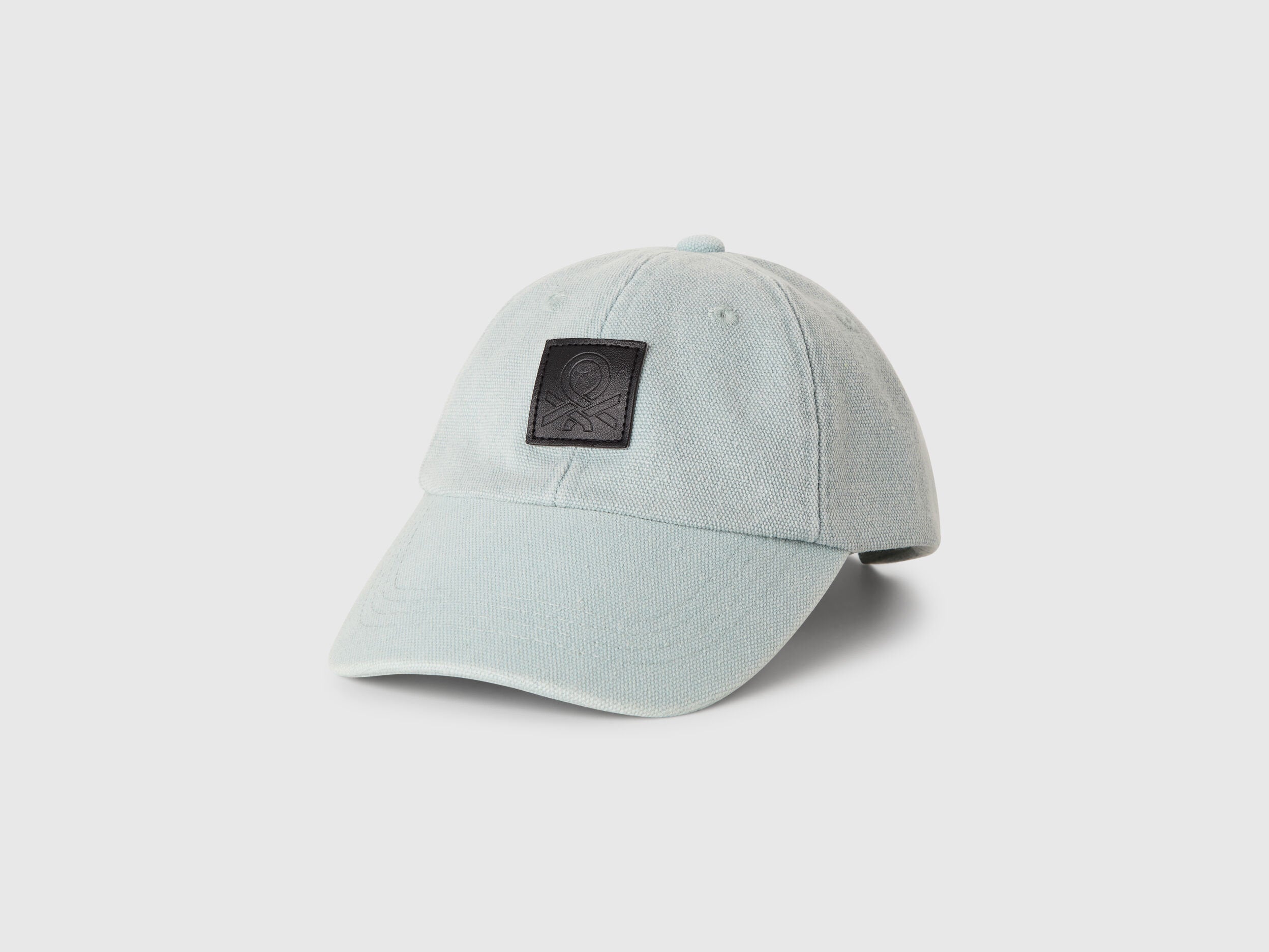 Benetton_Baseball Hat with Logo Patch_6T8JCA02G_3Y1_03