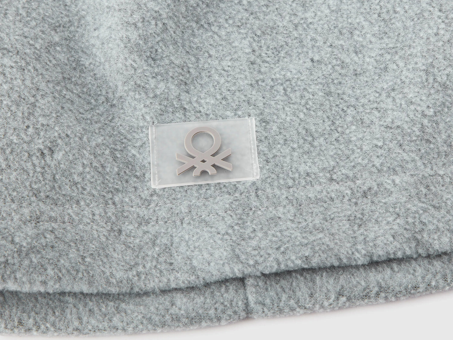 Benetton_Light Gray_Fleece Cap_6U87CA02U_501_03