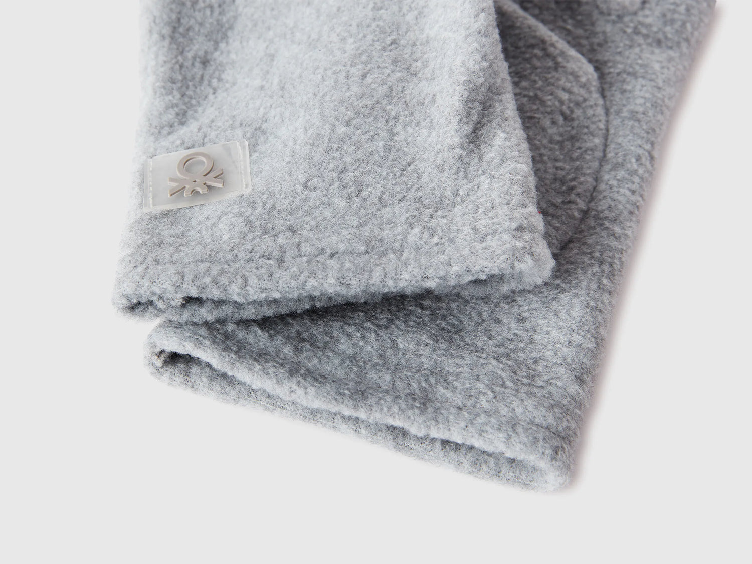 Benetton_Light Gray_Fleece Gloves_6U87CG007_501_03