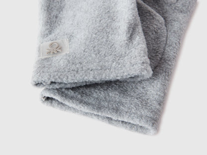 Benetton_Light Gray_Fleece Gloves_6U87CG007_501_03
