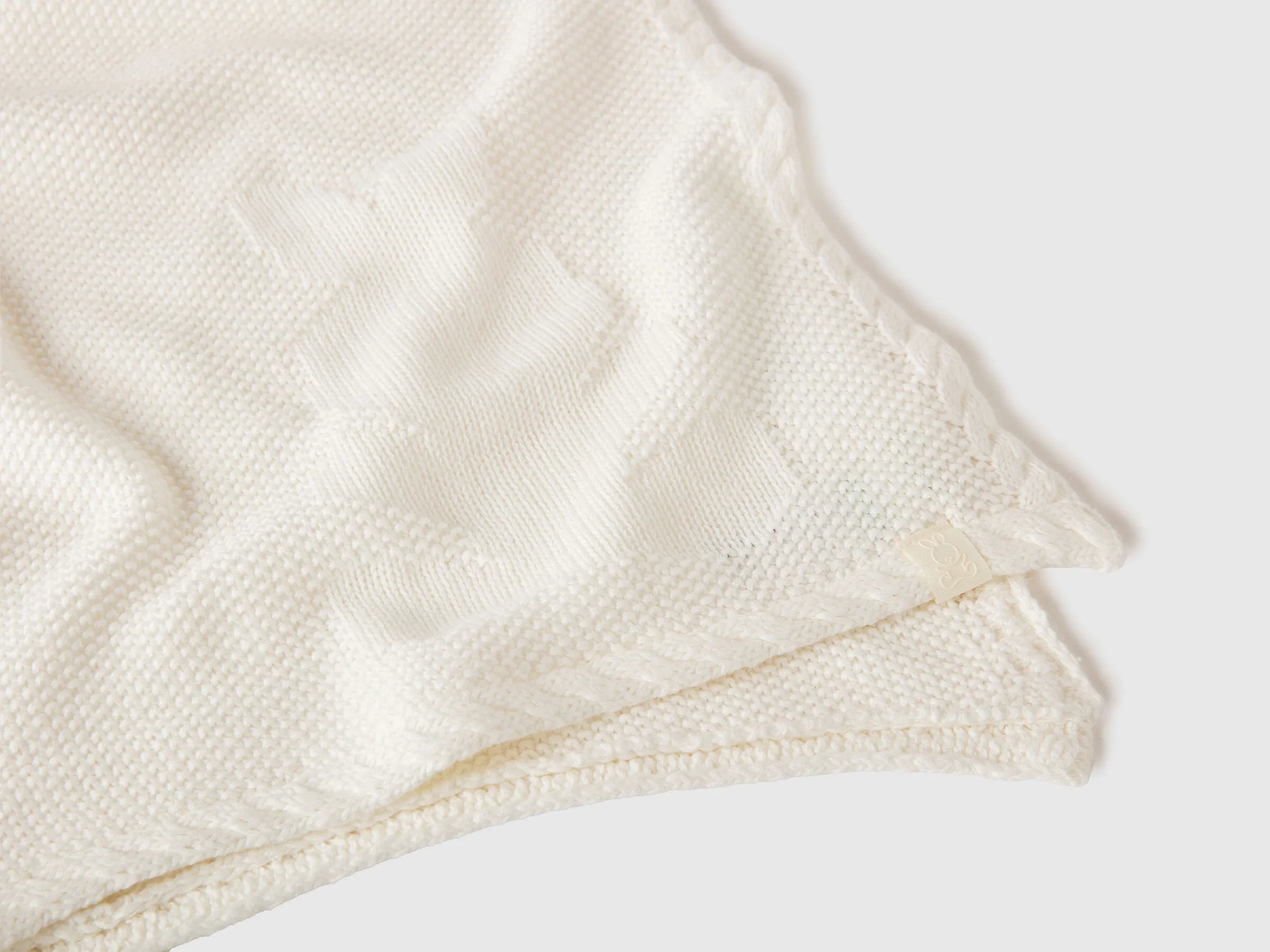 Benetton Creamy White New Born Knit Cotton Blanket SKU: 6UHXA800S_074 Image 03