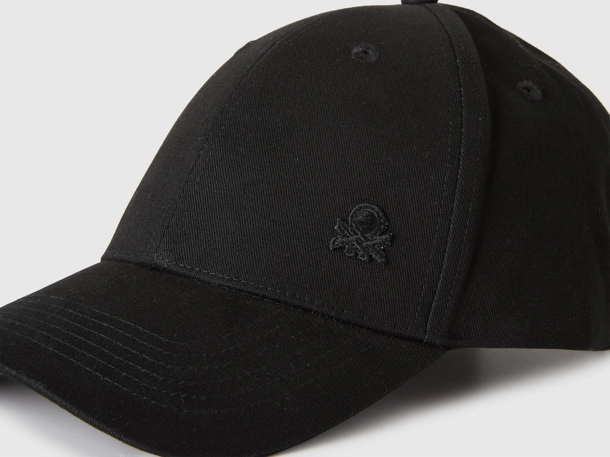 Benetton Black Men Baseball Cap with Logo SKU: 6UMVVA00H_100 Image 03