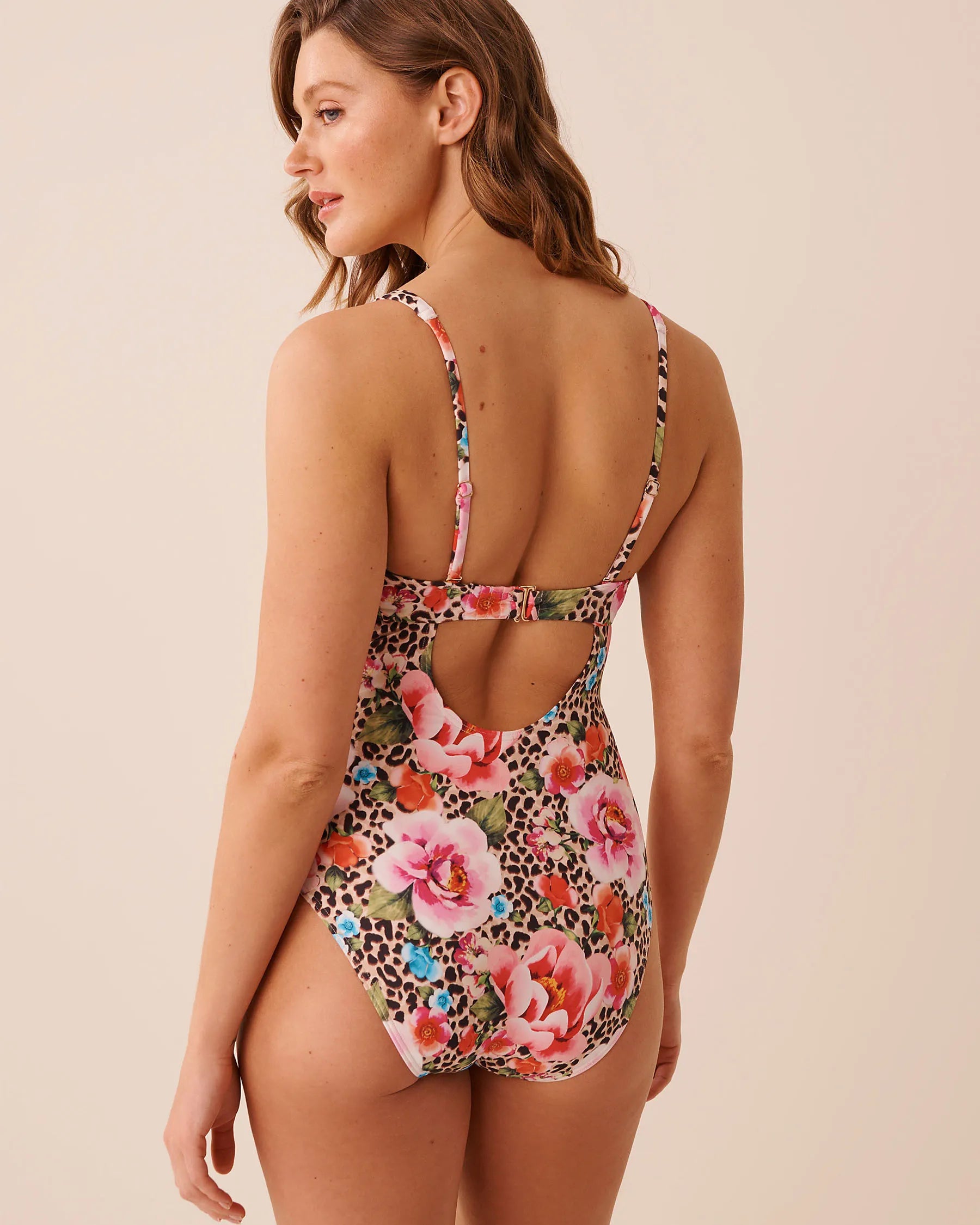 La Vie en Rose Capri Women FLORAL LEOPARD Plunge One-piece Swimsuit SKU: 70400208_P20084 Image 02