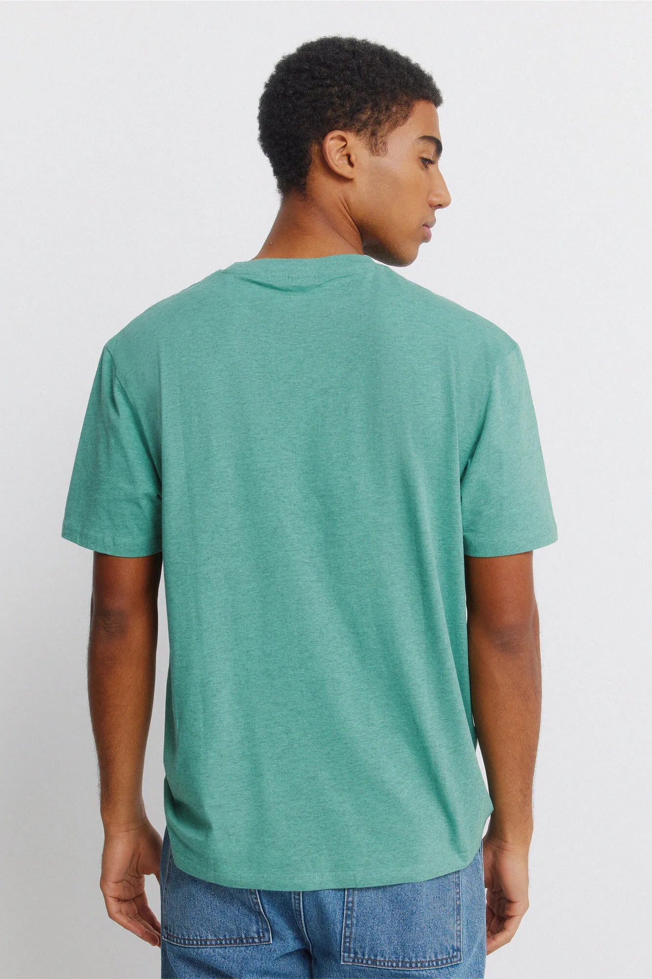 Springfield Green Men Viscose Basic T-Shirt SKU: 7122310_25 Image 03