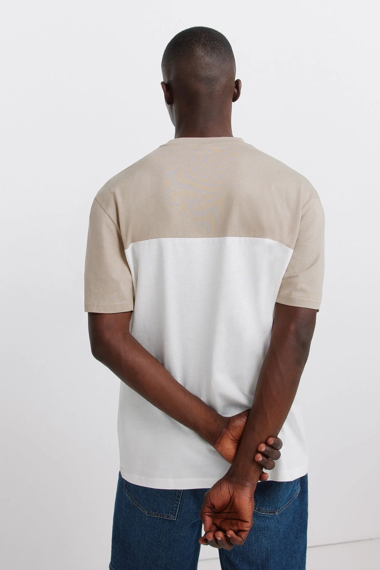 Springfield Beige Men Color Block T-Shirt SKU: 7122317_36 Image 03