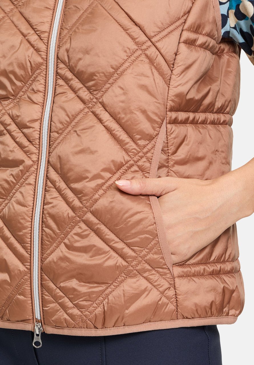 Quilted Vest With Zipper_07