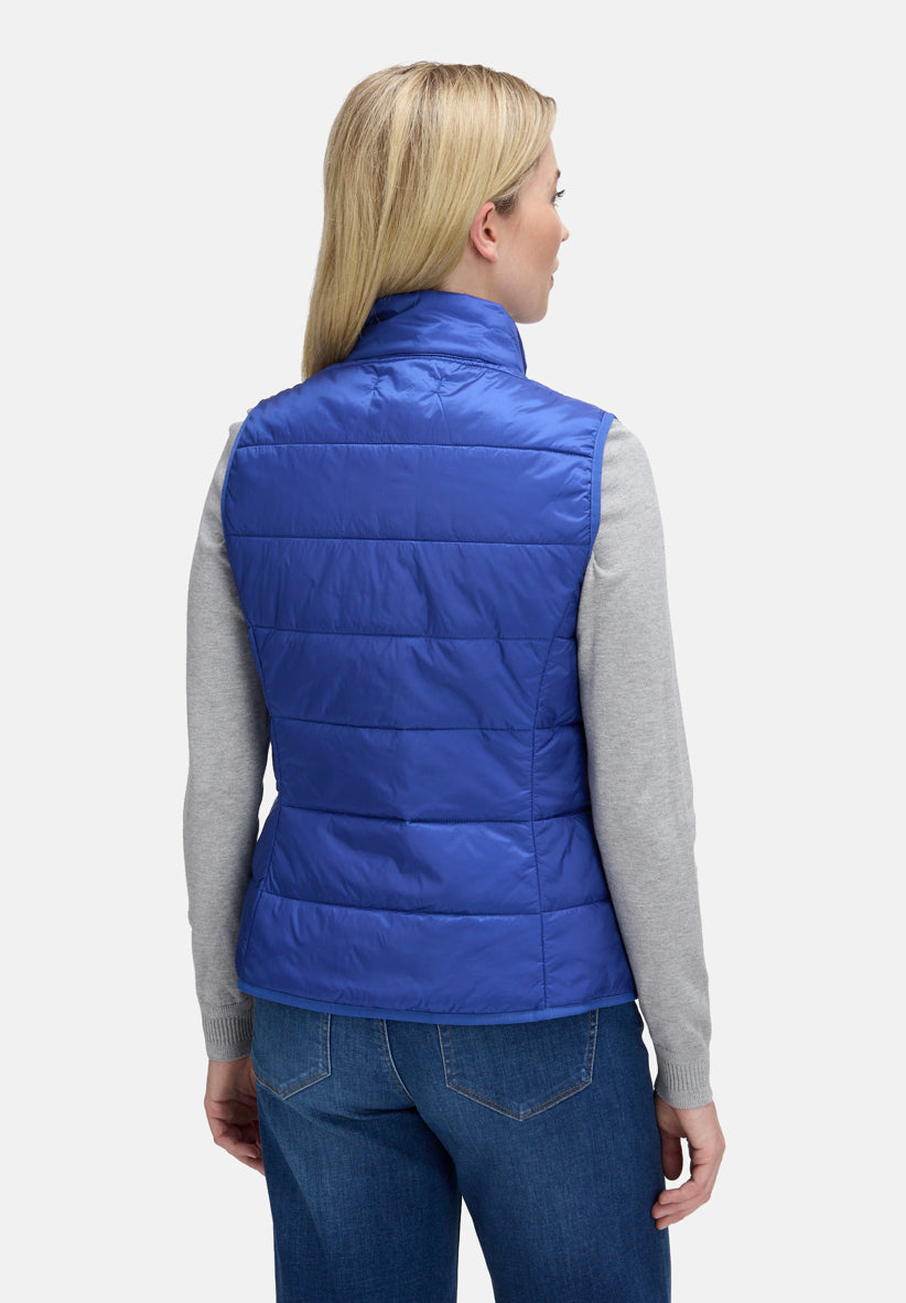 Betty Barclay_Adria_Quilted Zip-Up Vest_7240-1040_8329_03