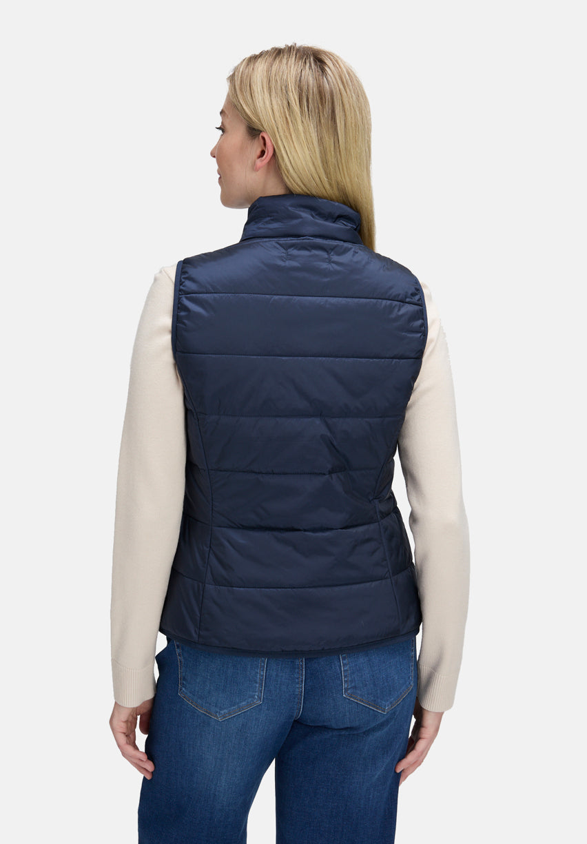 Betty Barclay_Dark Sky_Quilted Zip-Up Vest_7240-1040_8345_03