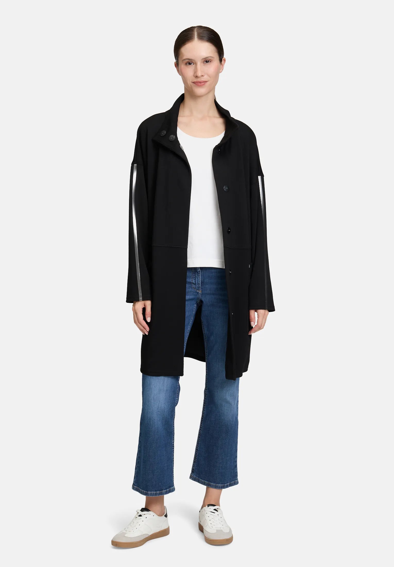 Betty Barclay_Black_Sweat Coat with Stand-Up Collar_7244-1667_9045_02