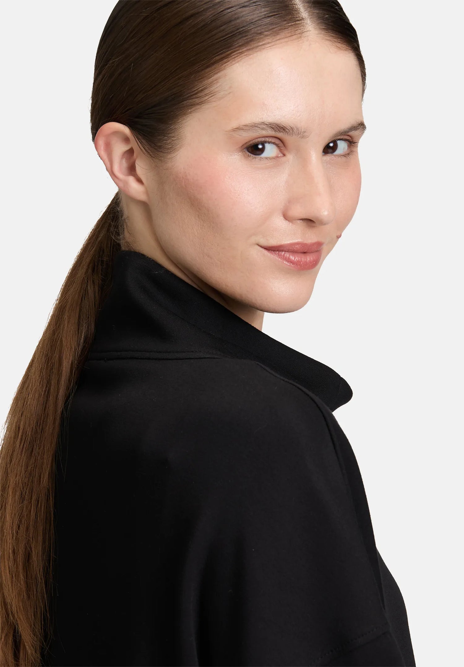 Betty Barclay_Black_Sweat Coat with Stand-Up Collar_7244-1667_9045_06