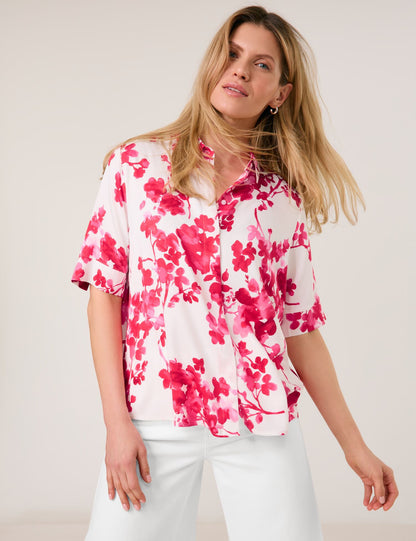 Taifun_Short Sleeve Blouse with a Floral Pattern_760343-11203_6612_01